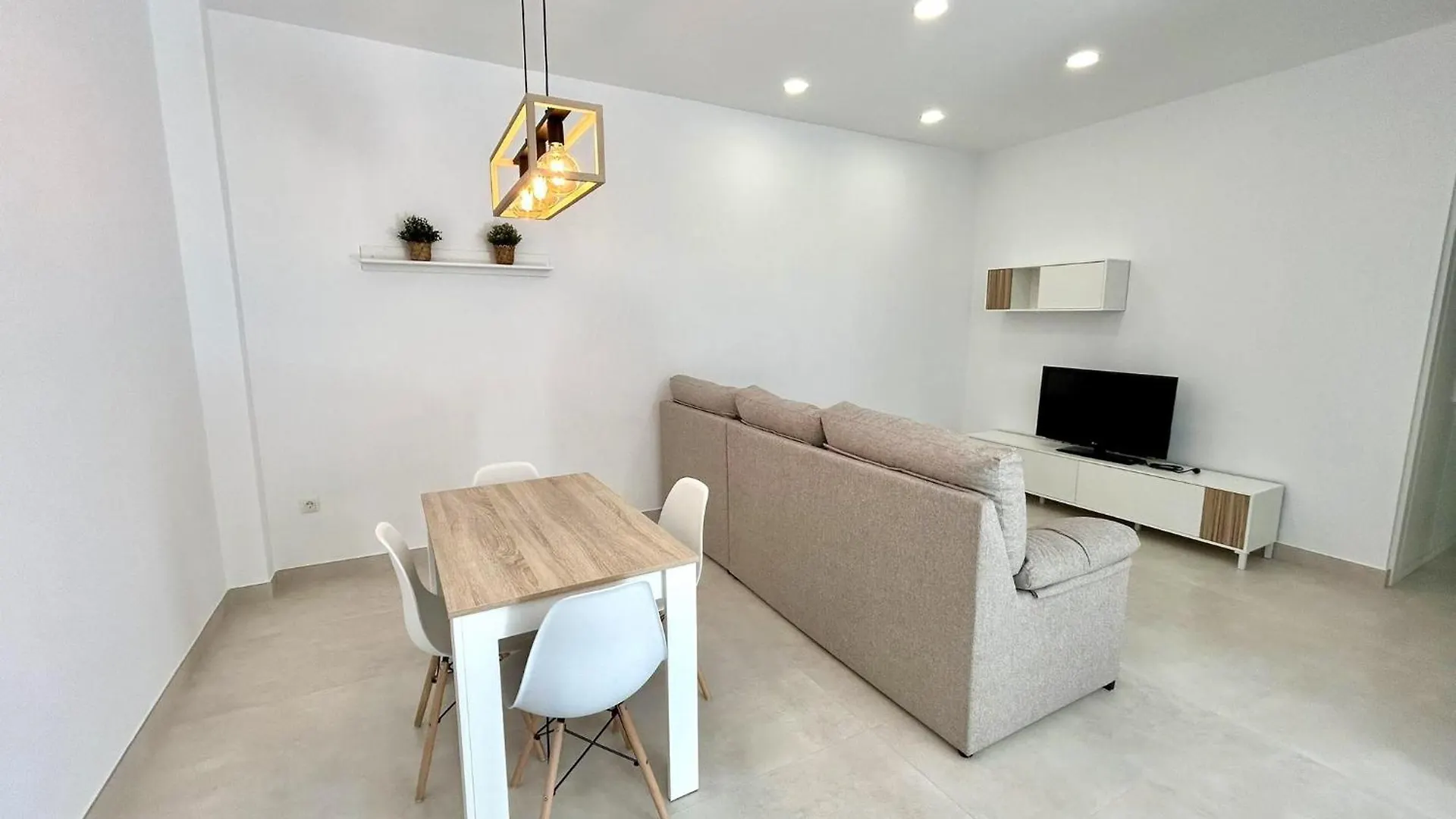 Calu Homes Hermoso Apartamento Familiar Malaga Spain